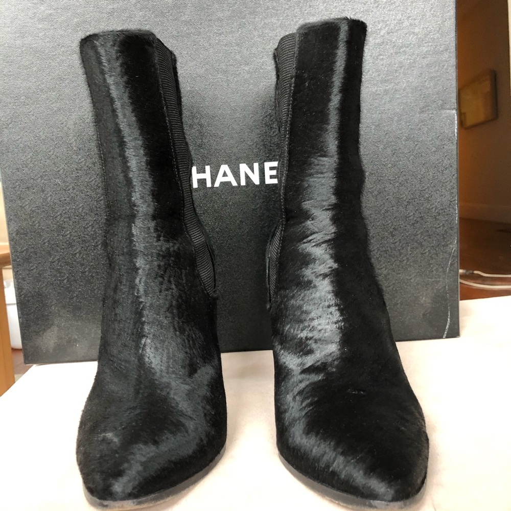 COPY - Chanel pony haired booties - Picture 3 of 8